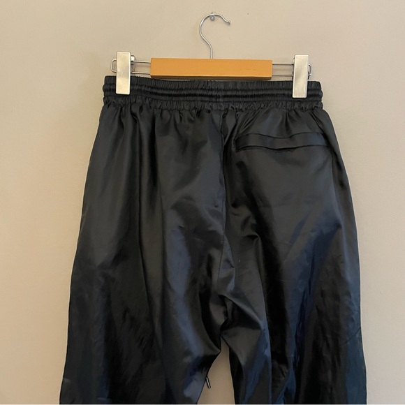 Vintage LUG Black Windbreaker Pants w Orange Accents - Picture 9 of 12
